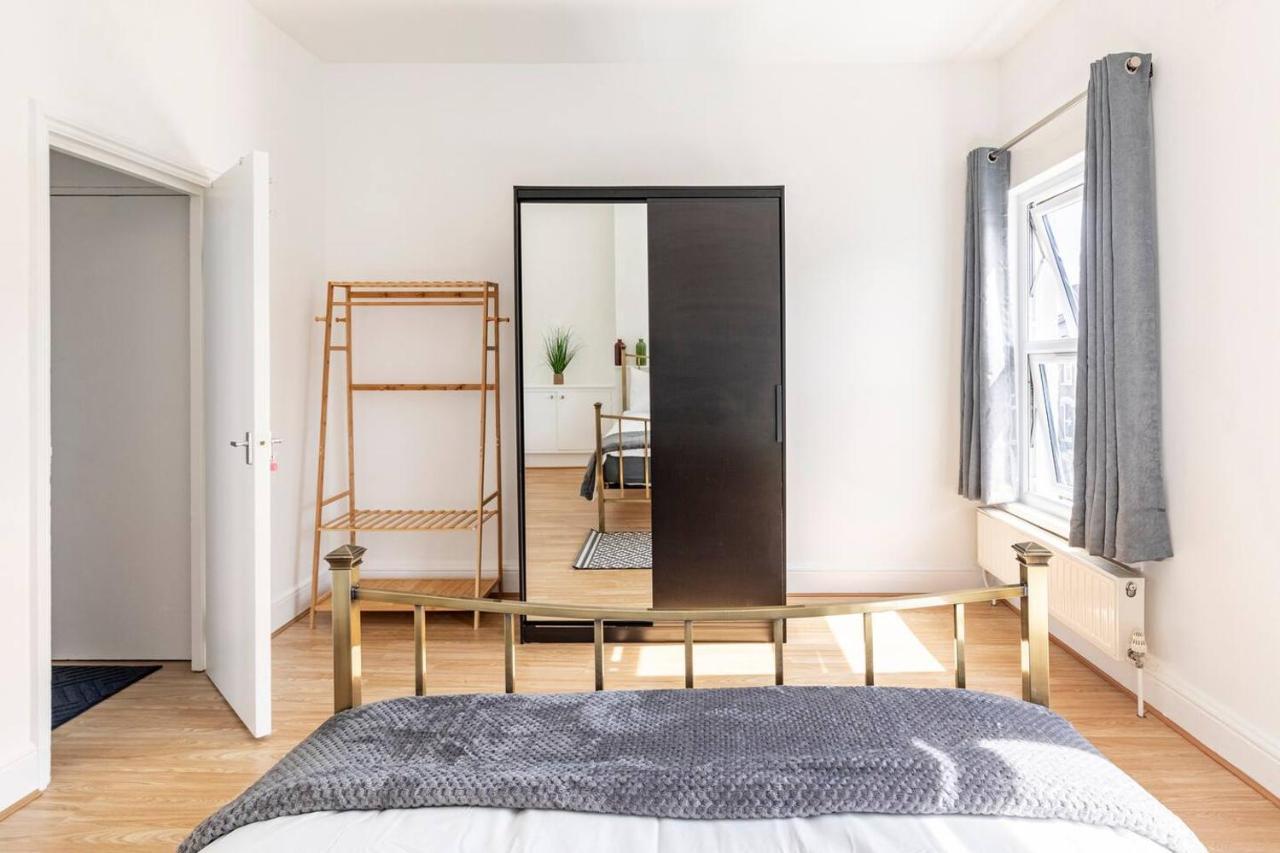 Large, Bright And Spacious 3 Bed Flat In ロンドン エクステリア 写真