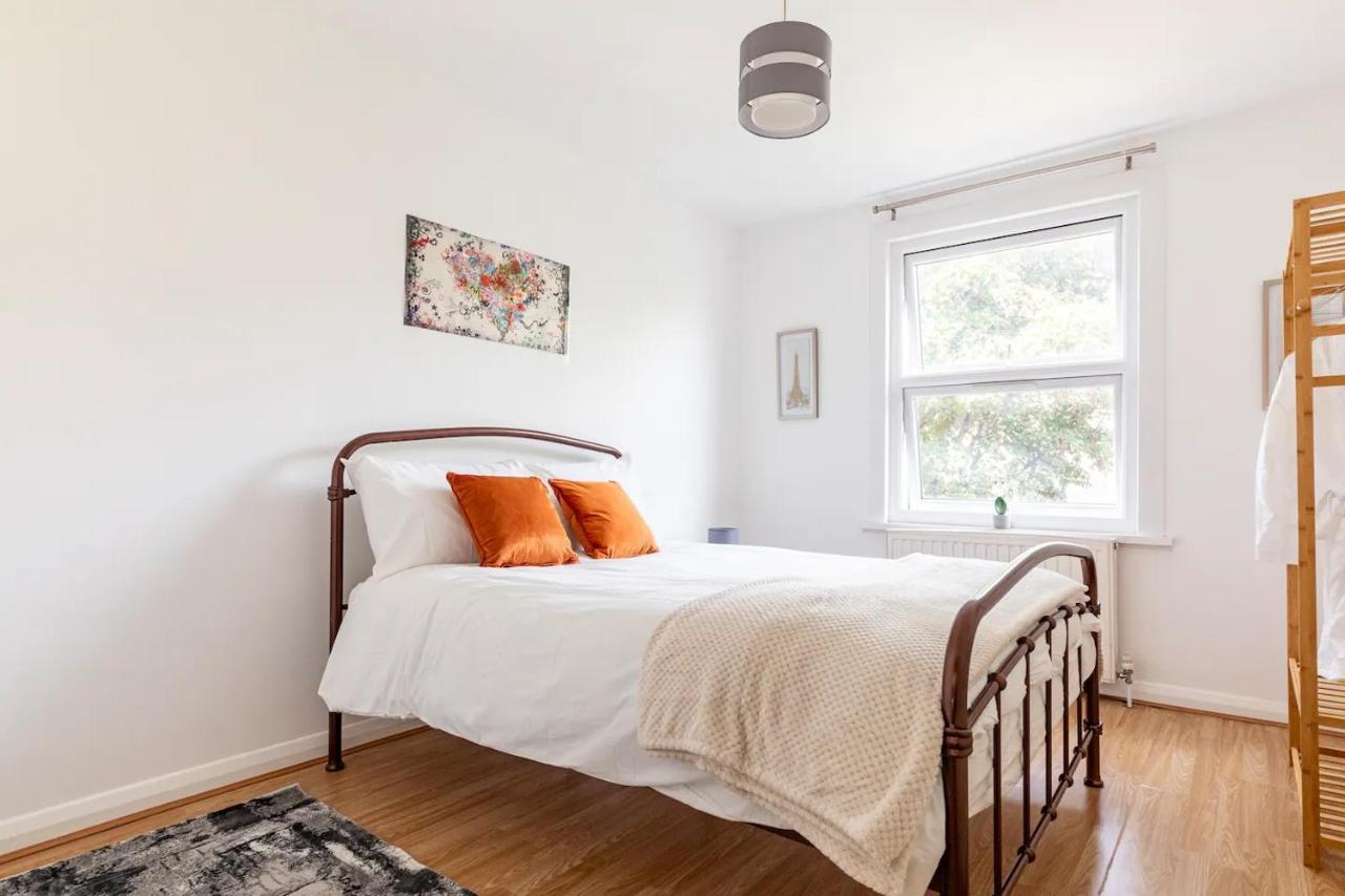 Large, Bright And Spacious 3 Bed Flat In ロンドン エクステリア 写真