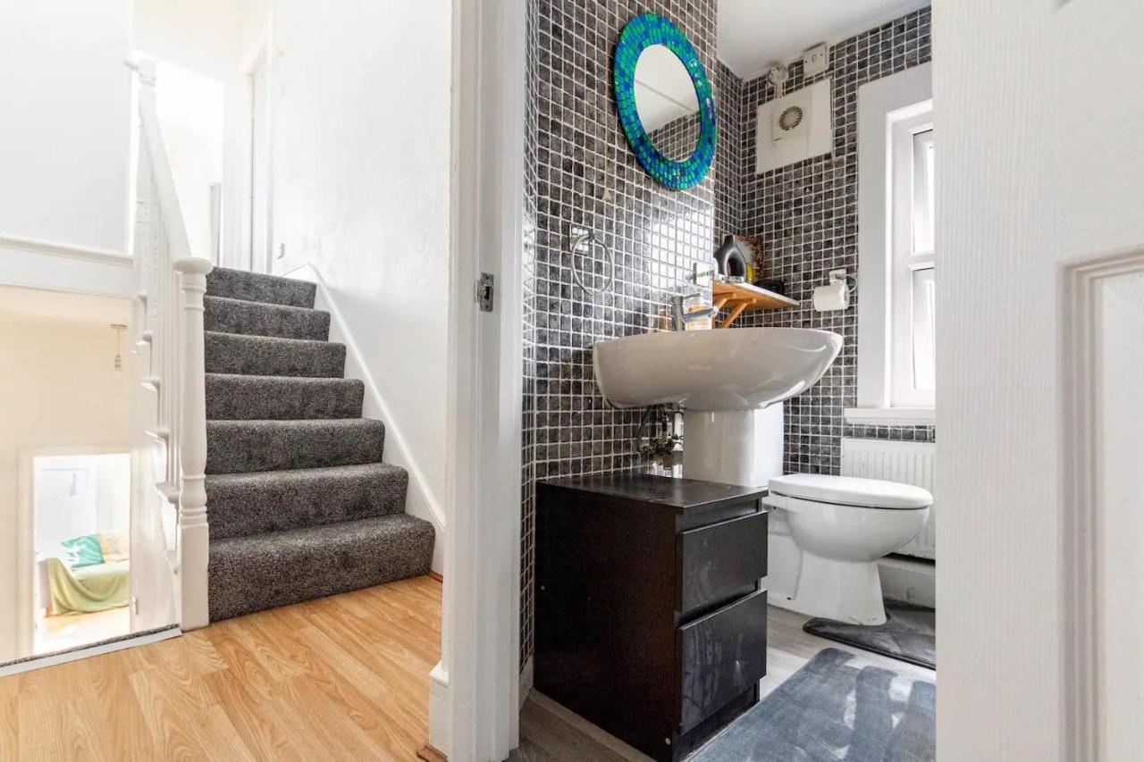 Large, Bright And Spacious 3 Bed Flat In ロンドン エクステリア 写真