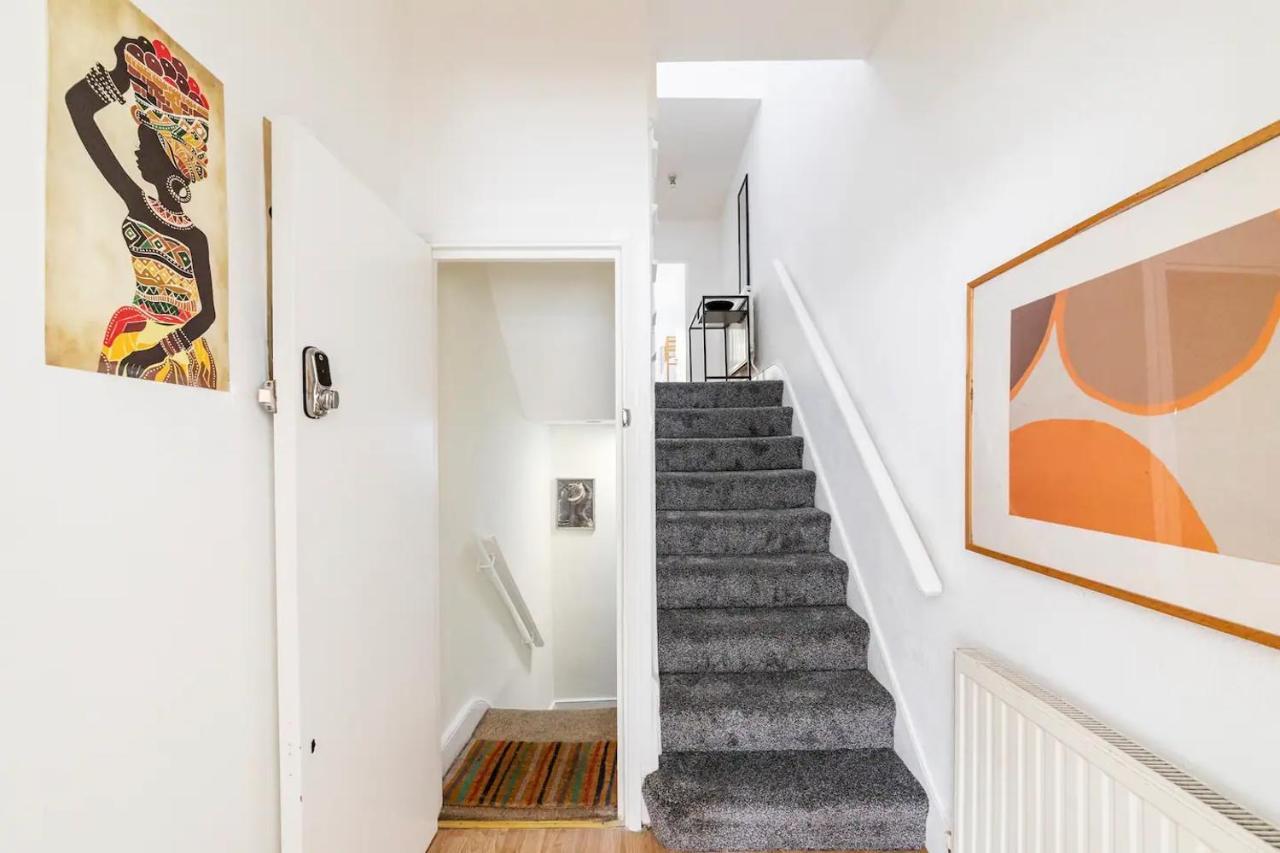 Large, Bright And Spacious 3 Bed Flat In ロンドン エクステリア 写真