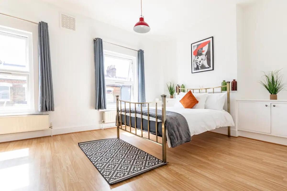 Large, Bright And Spacious 3 Bed Flat In ロンドン エクステリア 写真