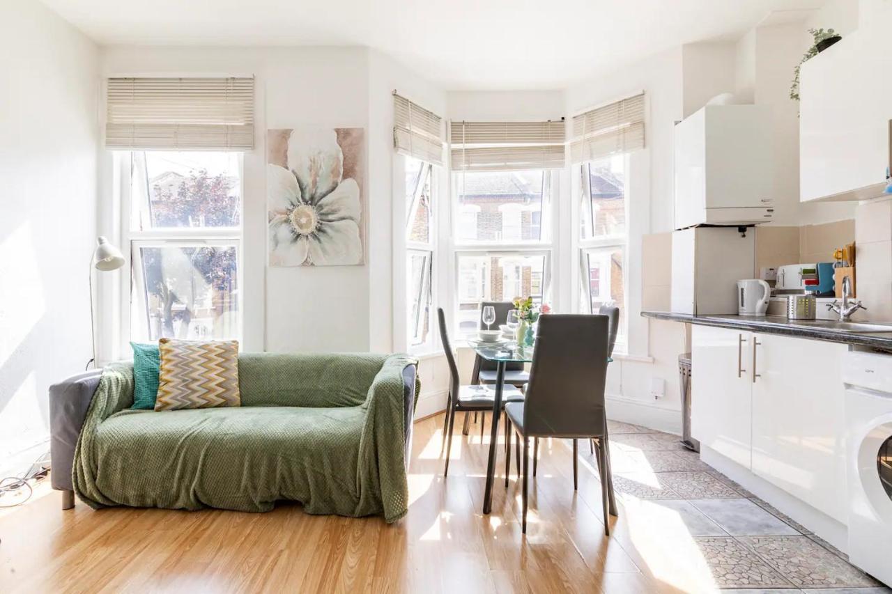Large, Bright And Spacious 3 Bed Flat In ロンドン エクステリア 写真