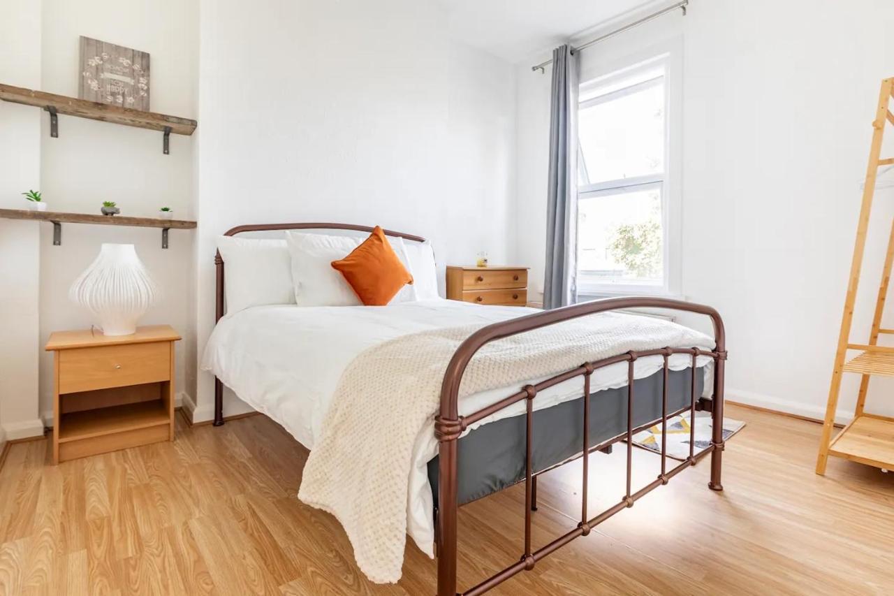 Large, Bright And Spacious 3 Bed Flat In ロンドン エクステリア 写真